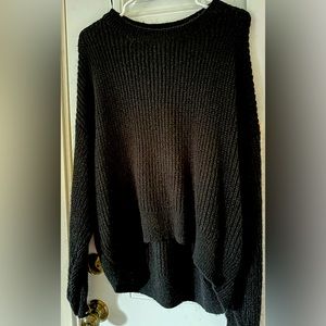 H&M Chunky Oversized Knit Sweater Size Medium NWOT